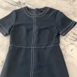 BANANA Republic size 4, back zip dress, office, career, stitch trimming